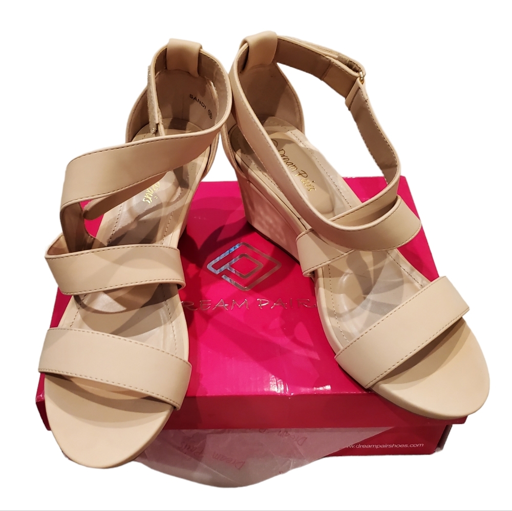 NIB Womens Dream pairs Sandi 3 inch wedge size 10 color nude nubuck leather